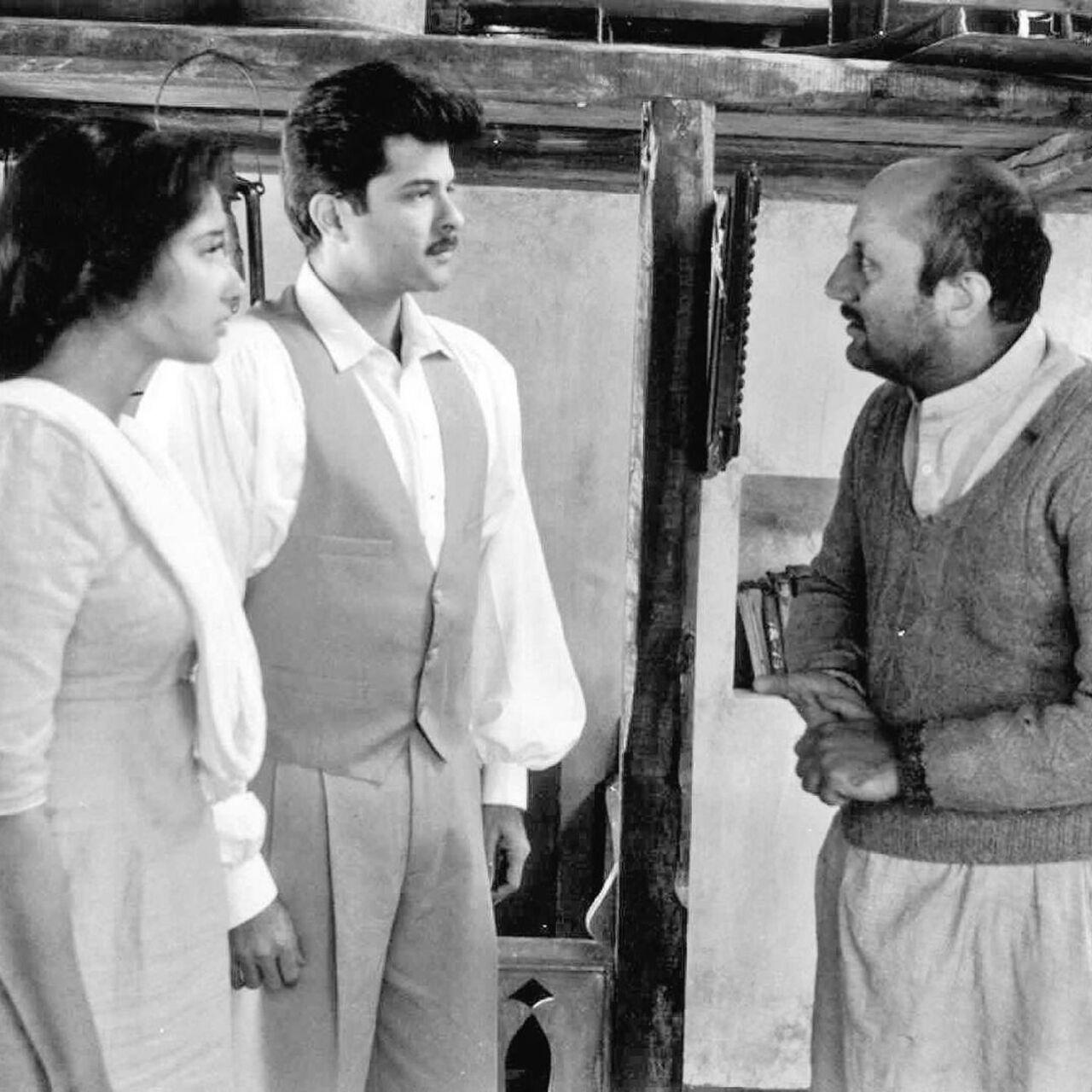 Anil as producer-
In 2002 the actor turned to production with the film 'Badhaai Ho Badhaai'. He then went on to produce films like 'My Wife's Murder', 'Gandhi My Father', 'Aisha', 'Veere Di Wedding' and more 
