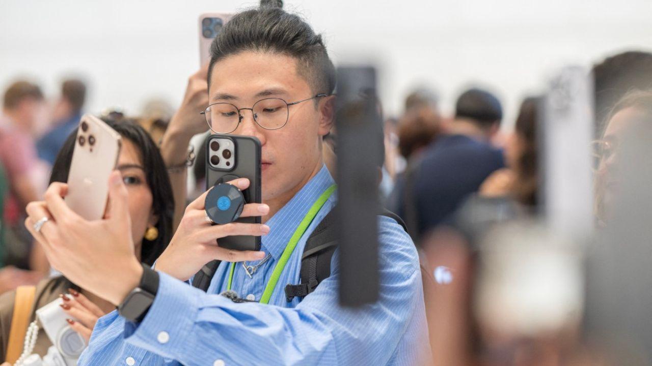 The iPhone 16 Pro is priced at USD 999 for the 128GB model, and the Pro Max starts at USD1199 for 256GB. Pre-orders will begin soon, with devices available from September 20.