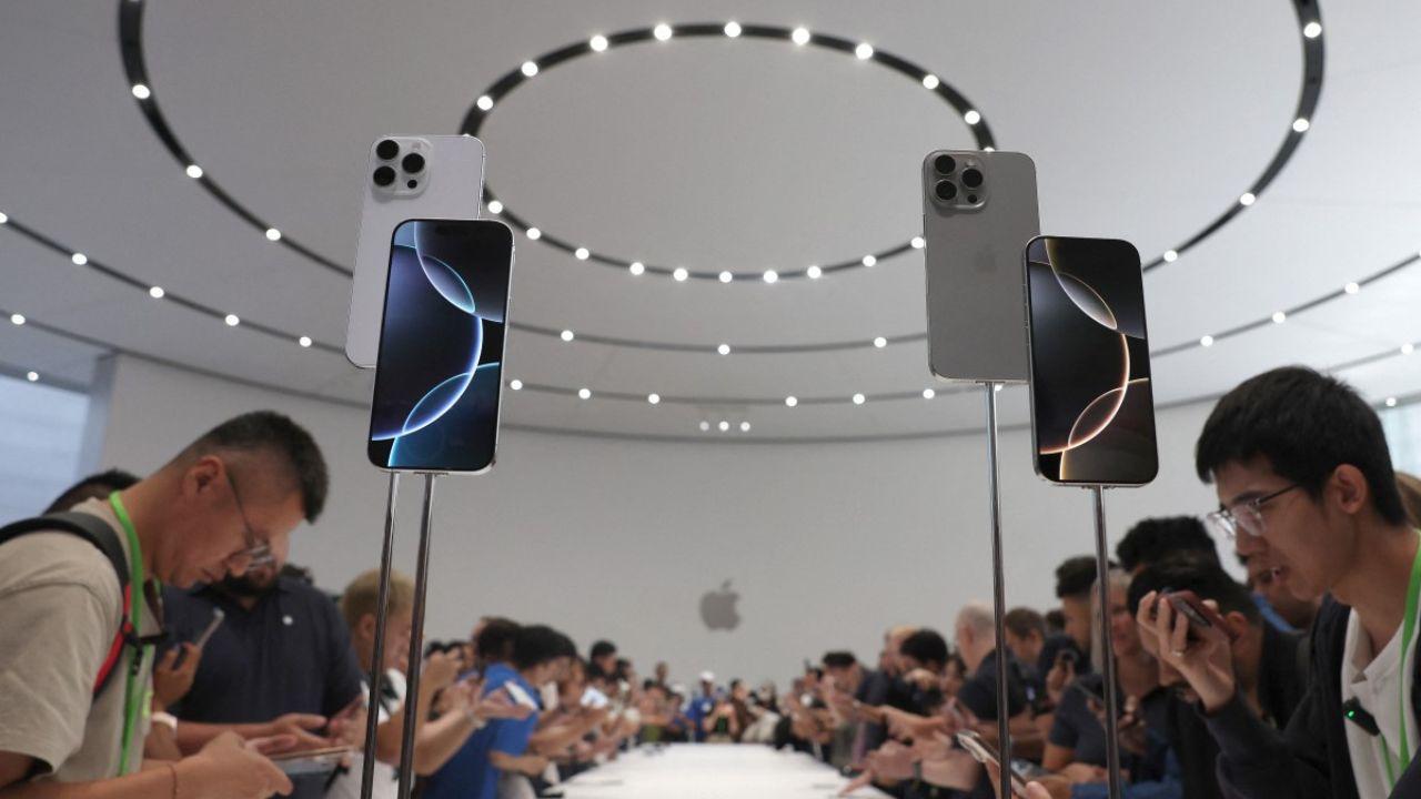 The iPhone 16 Pro has a 6.3-inch display, while the Pro Max extends to 6.9 inches, both featuring Apple’s thinnest borders and Always-On 120Hz ProMotion technology for smoother visuals.