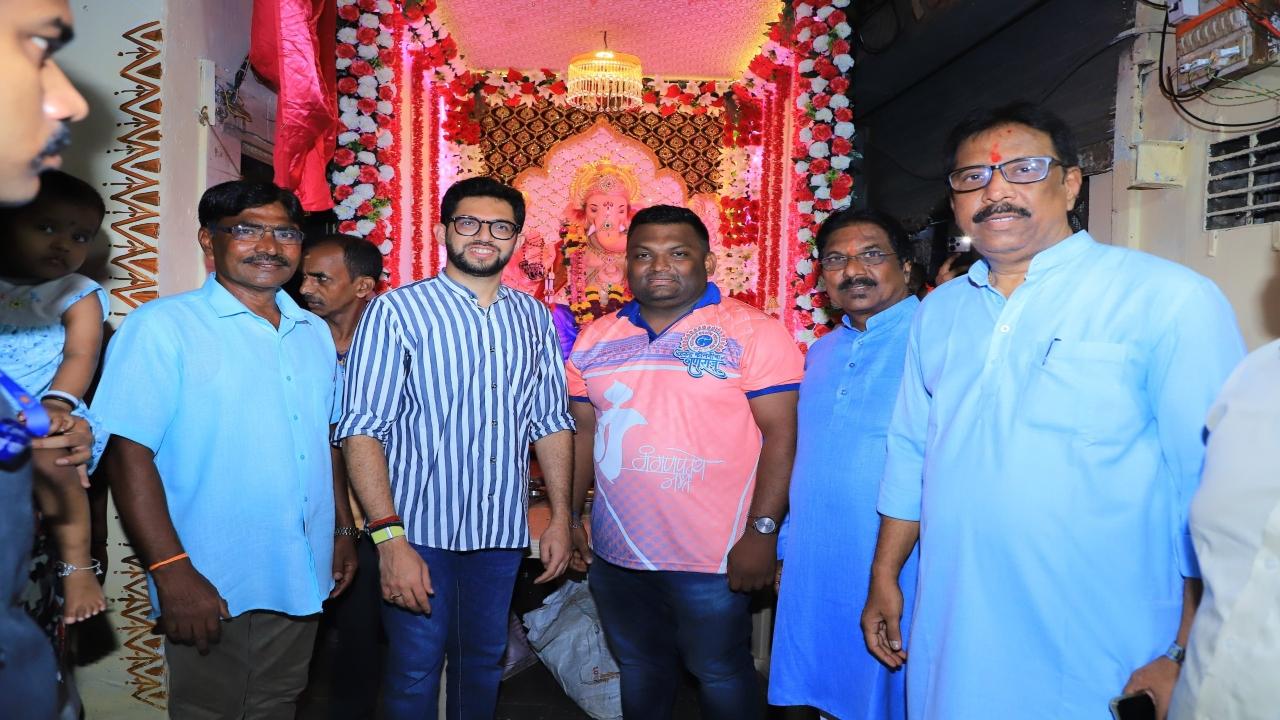 Janta Colonycha Ganaraja at Worli. The idol is installed by Janta Colony Sarvajanik Mandal