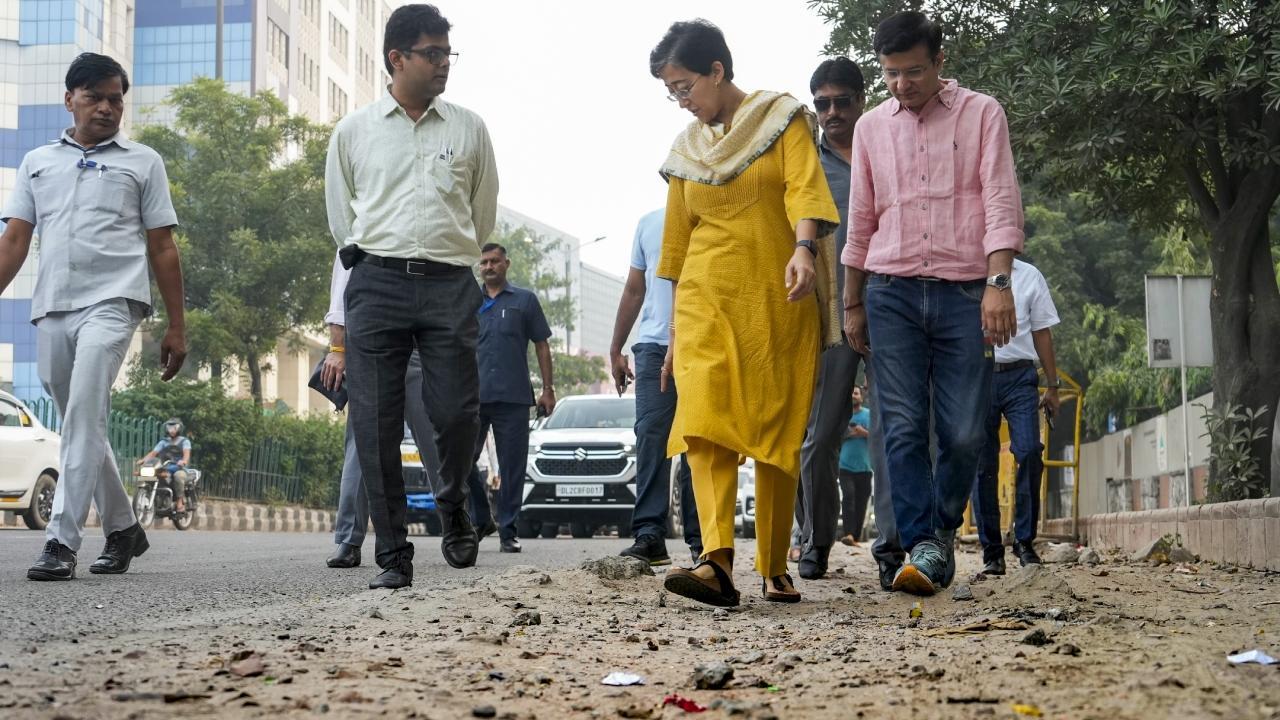 CM Atishi, ministers inspect roads to ensure 'Pothole-free Delhi'