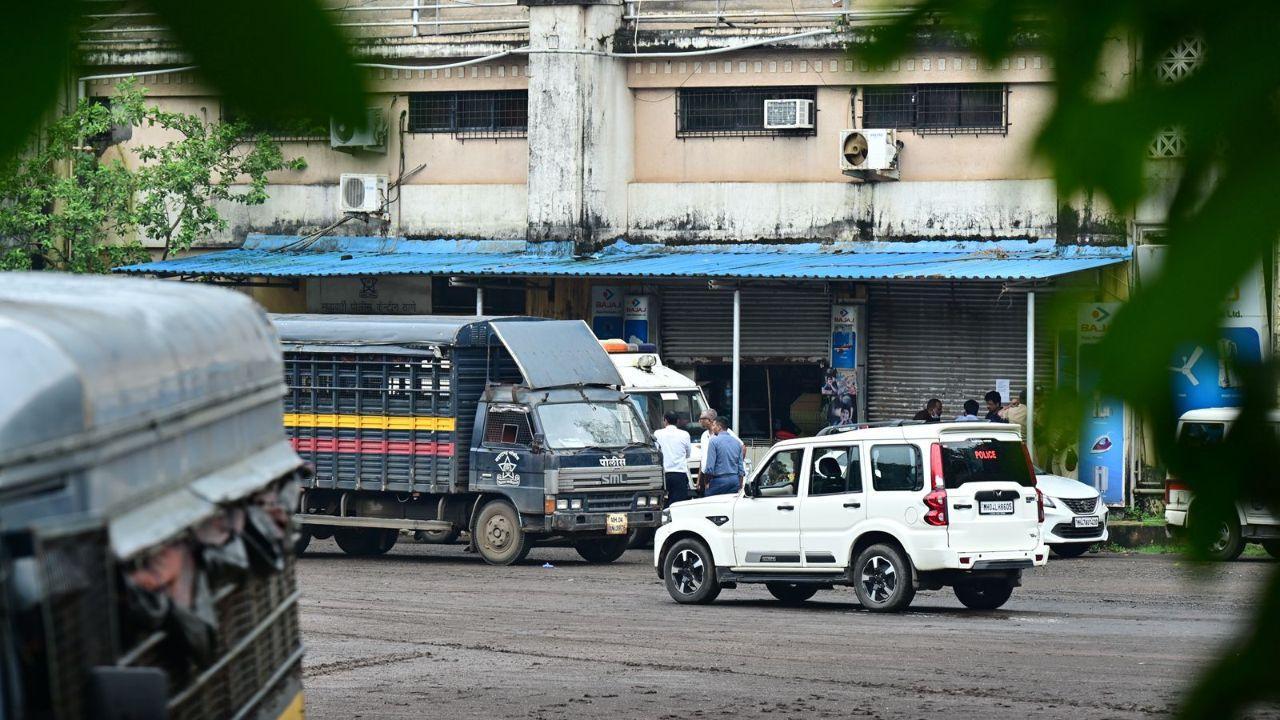 Badlapur school sexual assault case accused booked for bid to murder cops