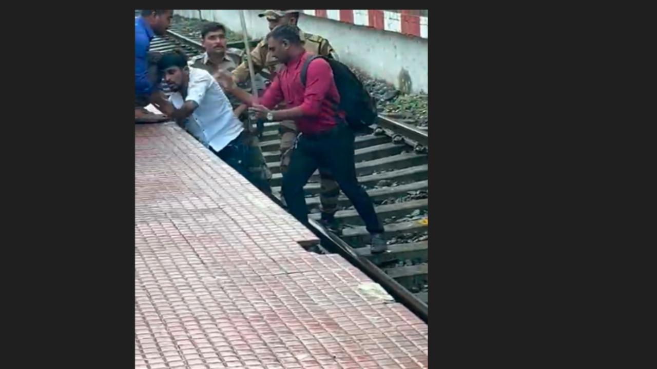 Man injured in firing incident at Badlapur railway station near Mumbai