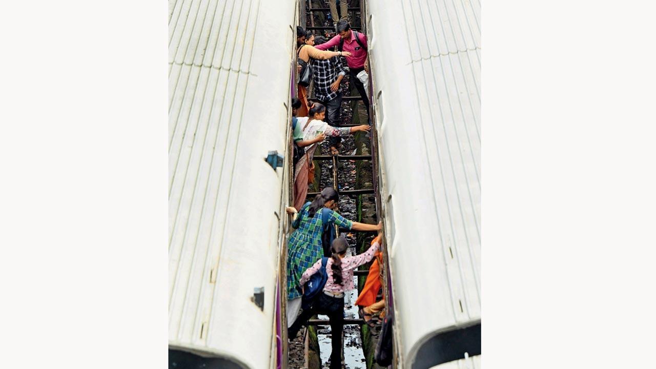 Mumbai Diary: Monday Dossier