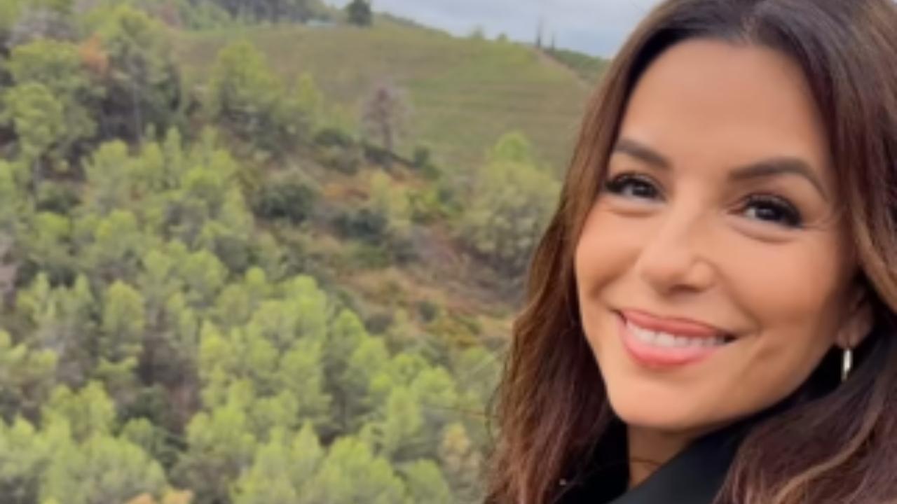 Eva Longoria soaks up the Spanish sun while on vacation