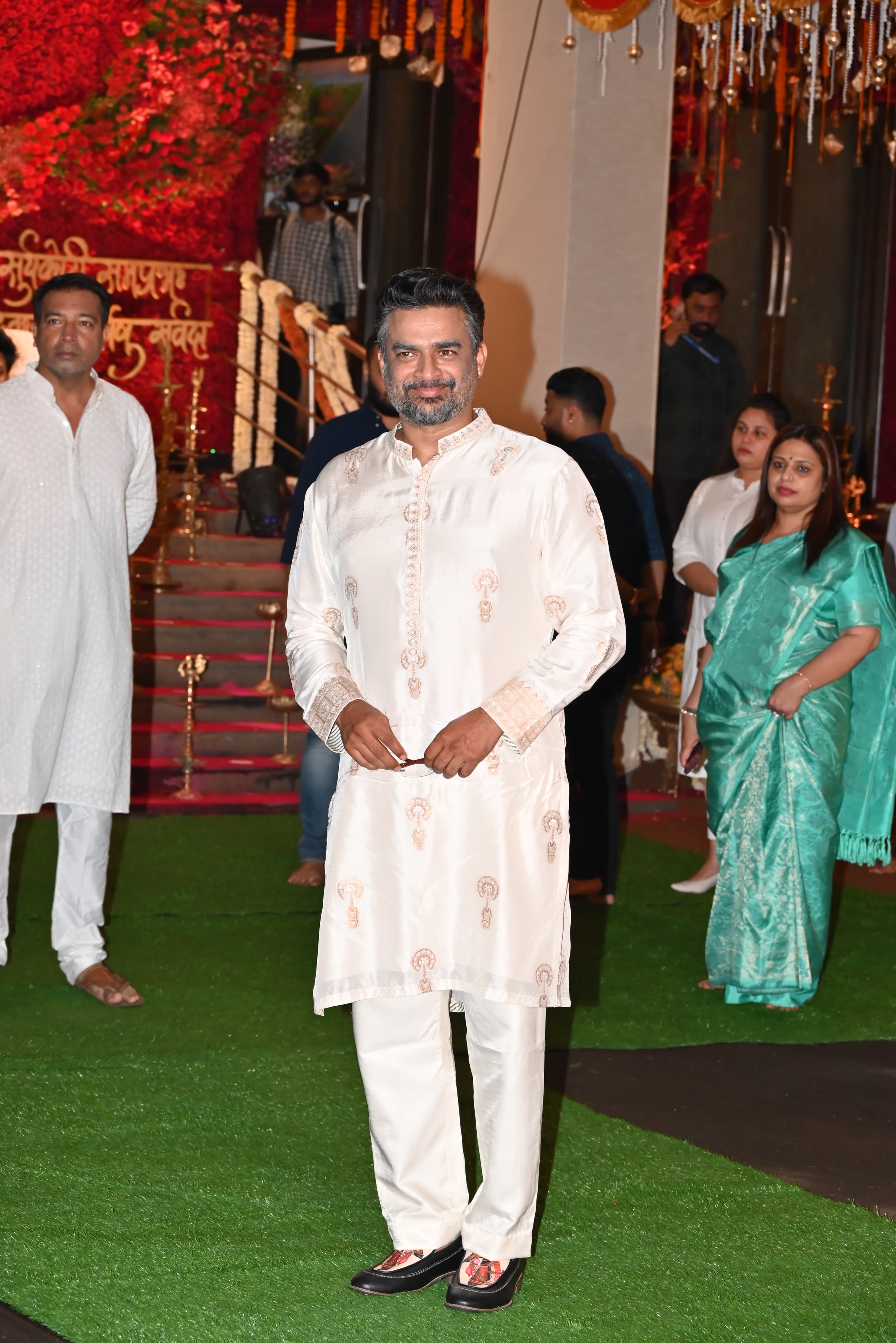 R Madhavan was also present at the celebration. The actor stunned in a white kurta with beautiful embroidery on it