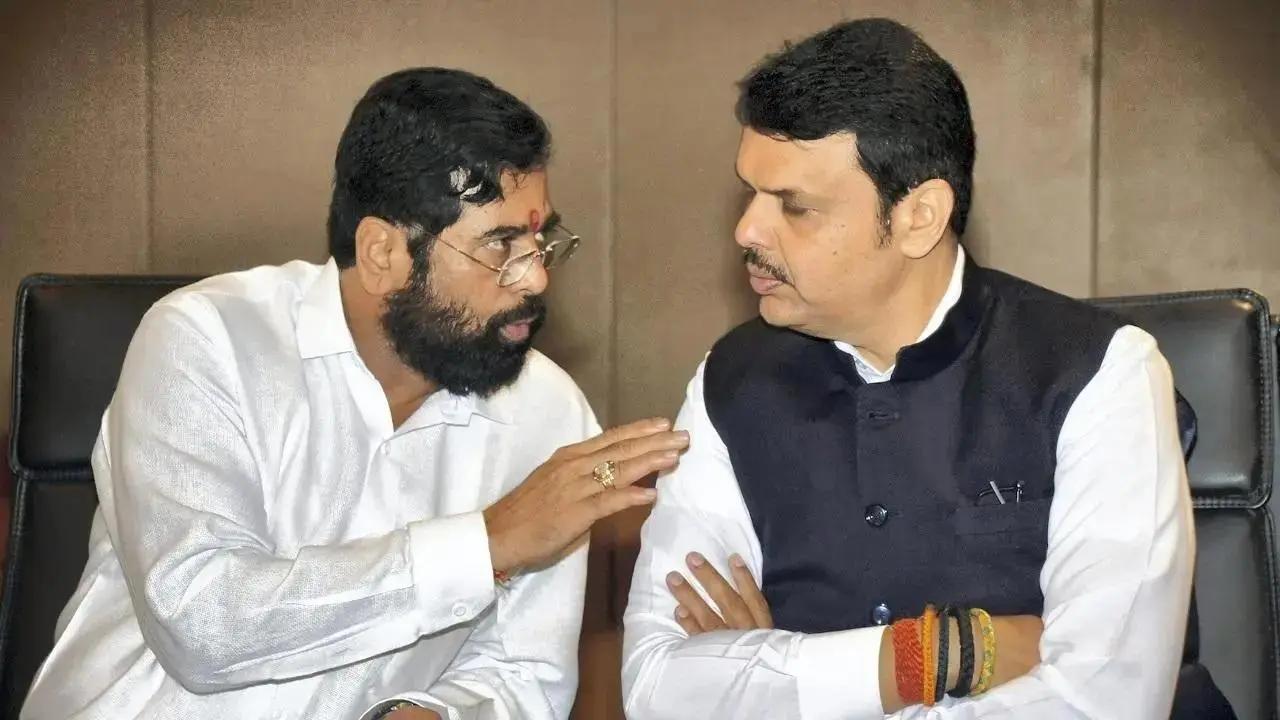Congress leader files 'plaint against CM Shinde, Deputy CM Fadnavis over 'communal' K'taka remarks
