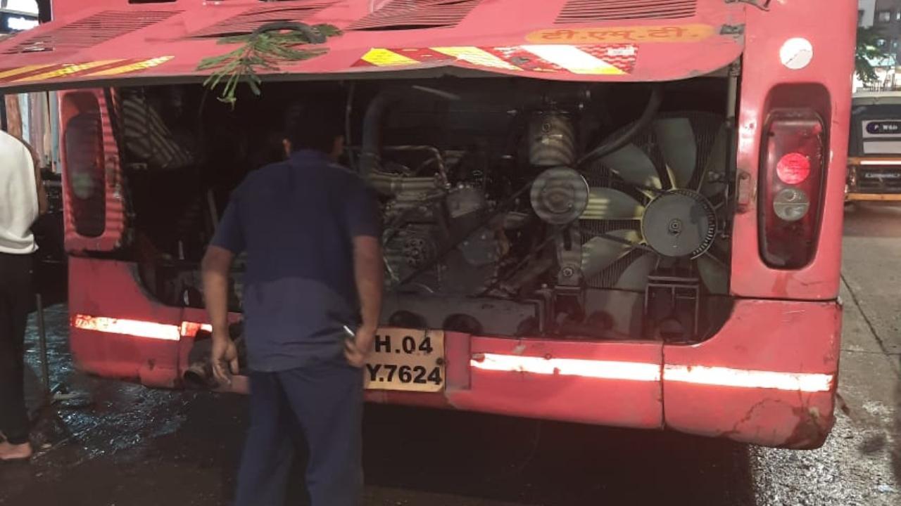 Fire breaks out in bus in Maharashtra's Thane, no injuries reported