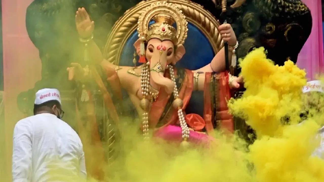 (Mid-day File Pic)
Pune, the birthplace of the ‘Sarvajanik Ganeshotsav,’ celebrates the festival with grandeur and rich traditions. Over the years, these traditions have shaped the festivities. But are these time-honoured practices now clashing with modern innovations?  Read More