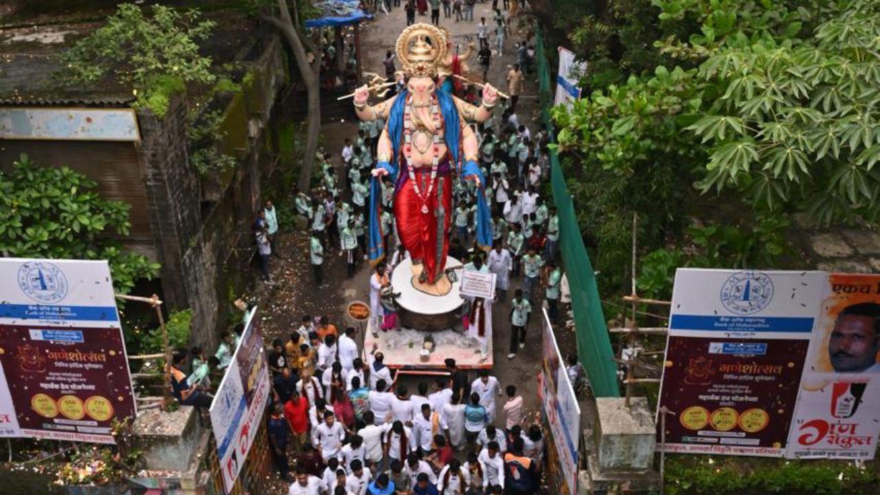 Months of preparation go into crafting the idols and organising the processions, showcasing the dedication and meticulous planning of the artisans and community organisers.