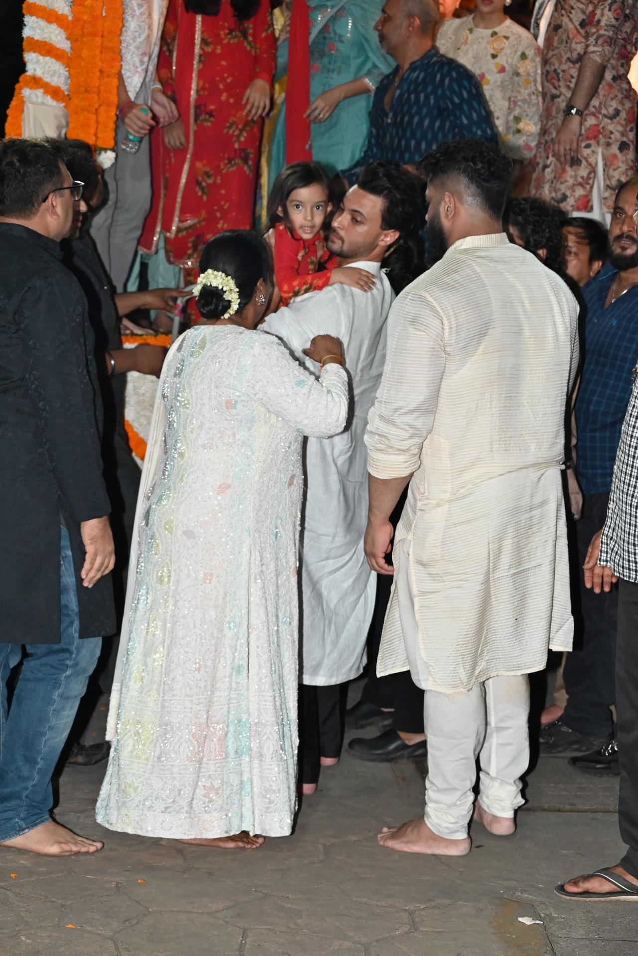 Arpita Khan with her husband Aayush Sharma and their son