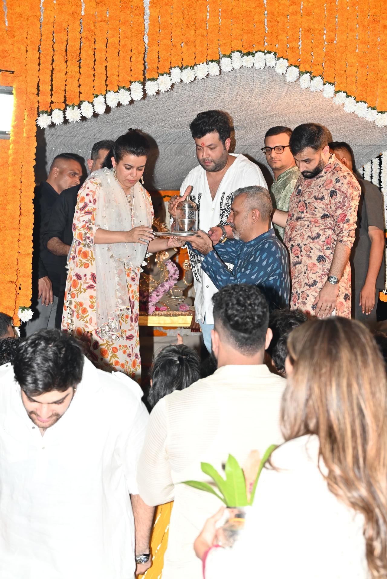 Actor Varun Sharma also joined the Khan-Sharma family for the visarjan