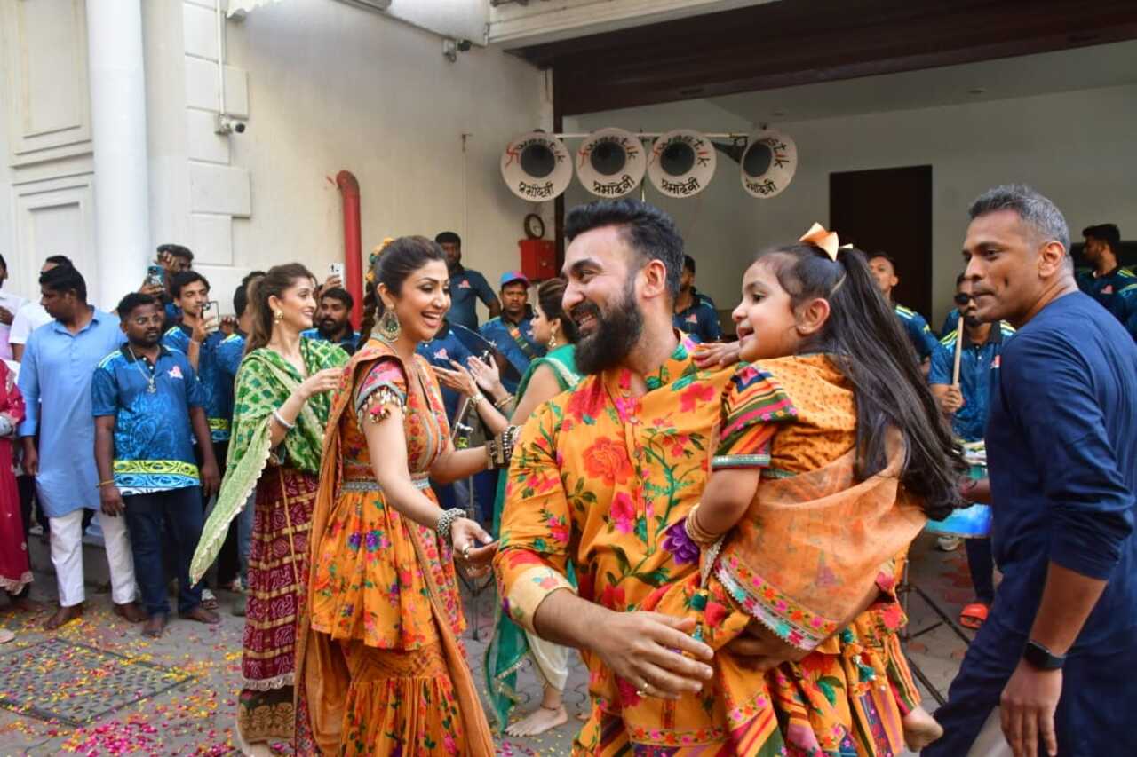 On Sunday, the Kundra family was seen gearing up for the Ganpati visarjan at their Mumbai residence