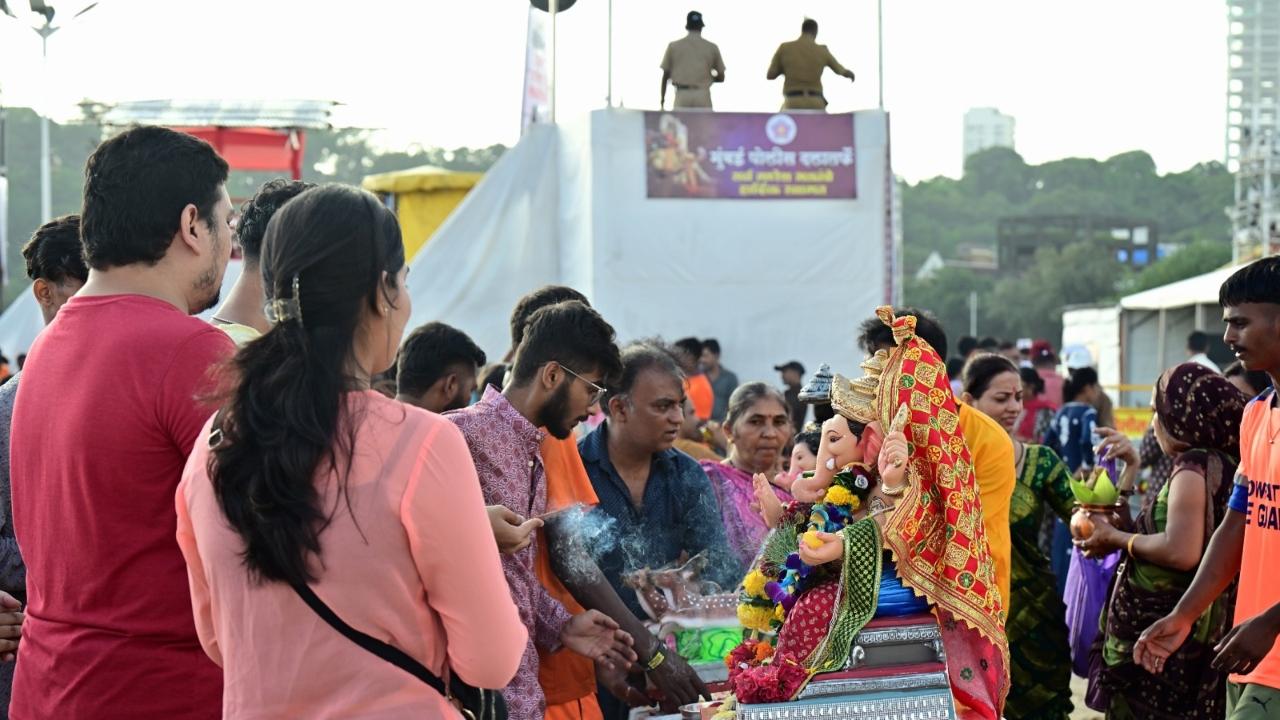 On Saturday, families and 'savajanik mandals' (public groups) installed the idols of their beloved god at homes and community pandals