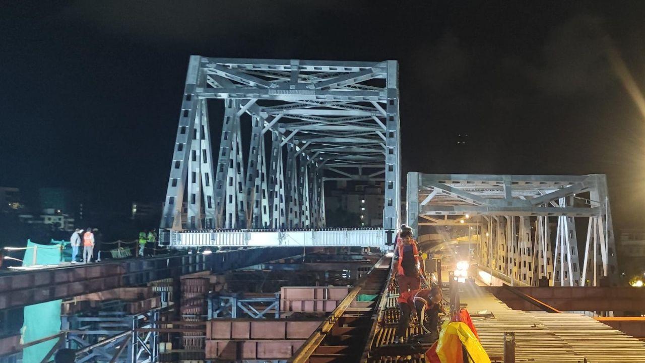 BMC completes transfer of girder from southern side of Gokhale Bridge