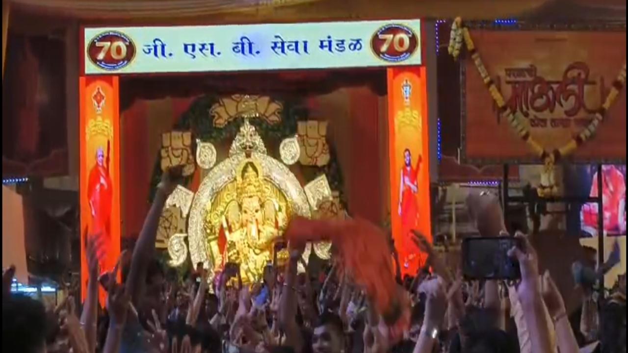 GSB Seva Mandal’s Mahaganpati is decked-up with more than 66 kg of gold ornaments and 336 kg of silver and other precious jewels
