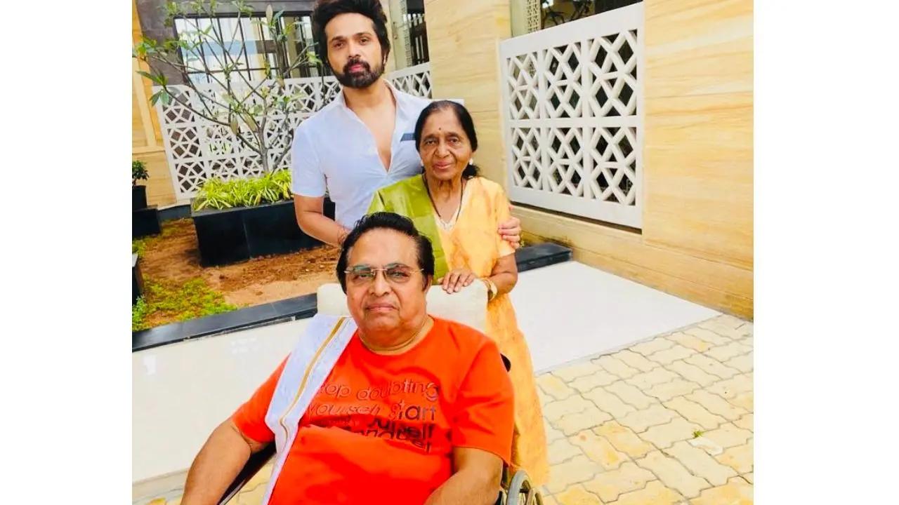 Himesh Reshammiya's father, music director Vipin Reshammiya passes away at 87. Read more