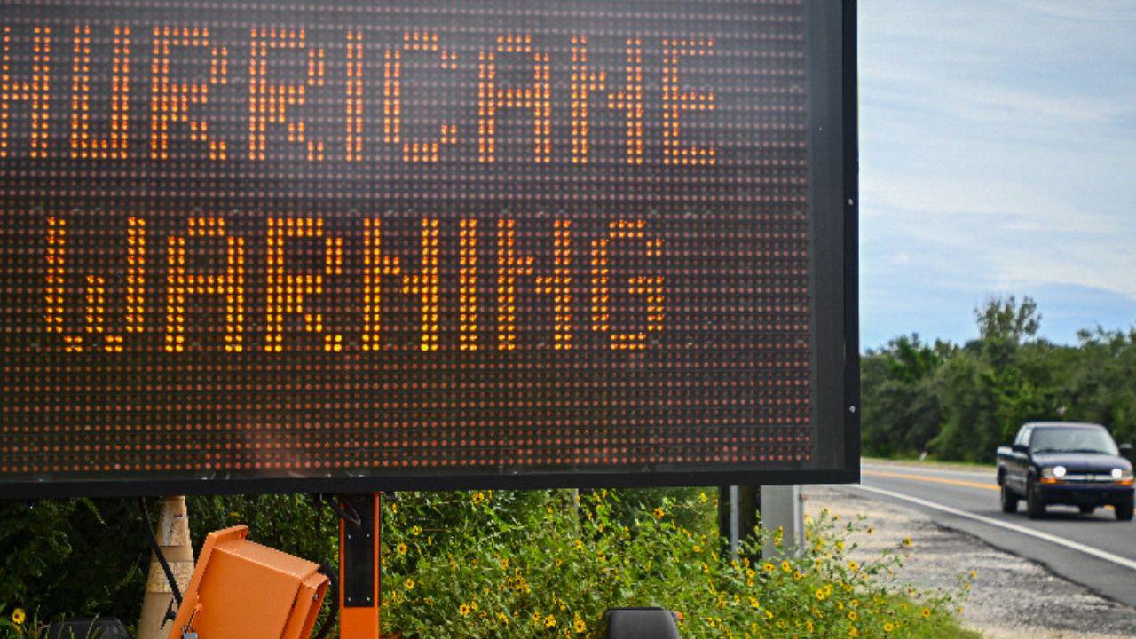 The storm is expected to generate storm surges of up to 6 metres, particularly in Florida’s Big Bend region. Coastal areas could face devastating floods, with warnings of flash floods extending into northern Georgia and western North Carolina.