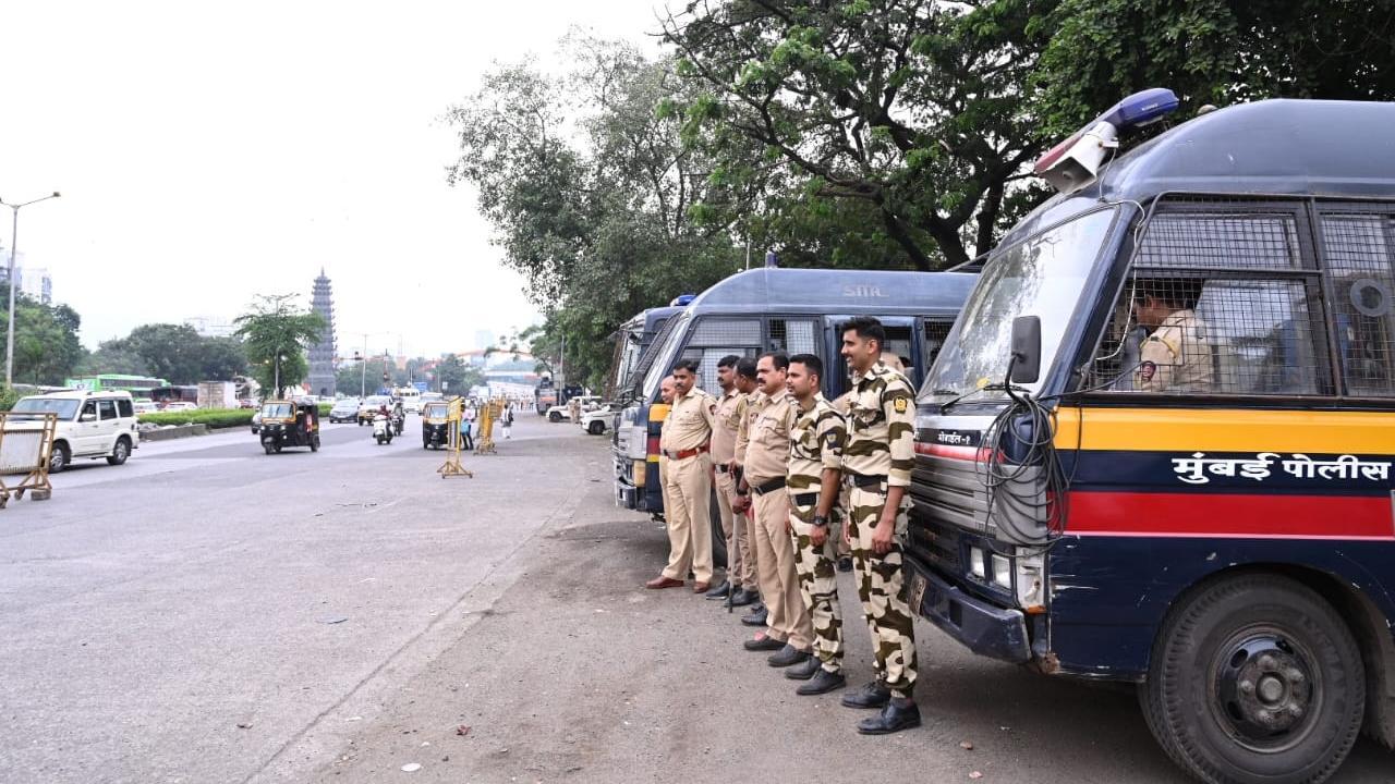 Tiranga Samvidhan Rally: Imtiaz Jaleel heads to Mumbai amidst police restrictions