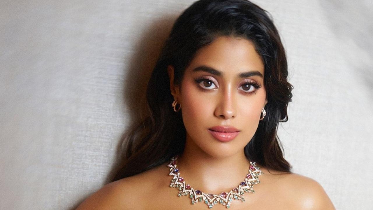 Janhvi Kapoor is a girl's girl! Actress reveals story of helping a friend make ex-boyfriend jealous