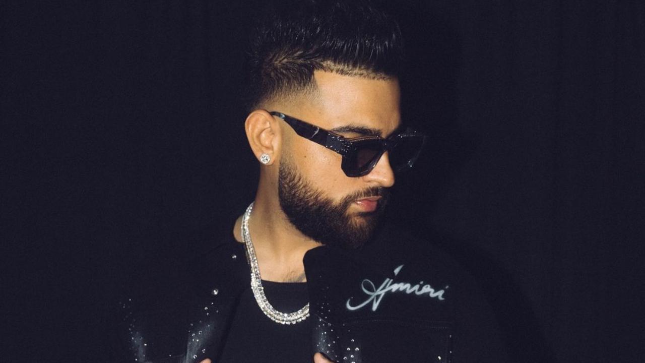 'Tauba Tauba' singer Karan Aujla's fan throws shoe at him for autograph