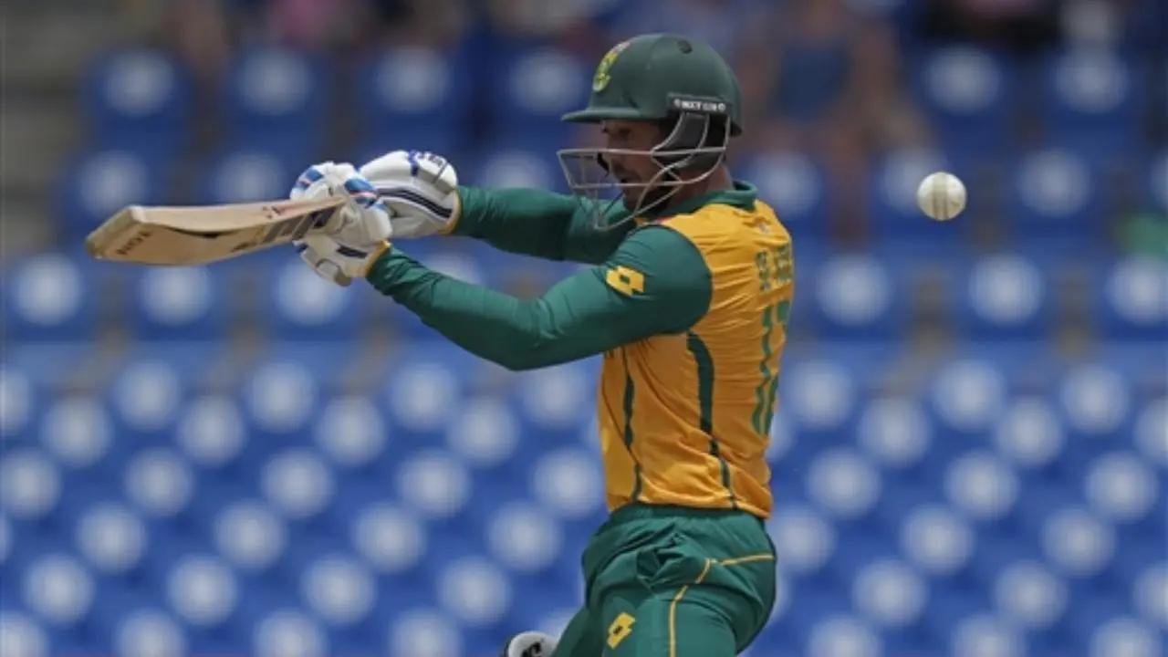 The powerplay consisting of six overs in the shortest format of the game is known to be a crucial phase for both teams. With only two fielders allowed outside the 30-yard circle, the overs mostly favour the batting side