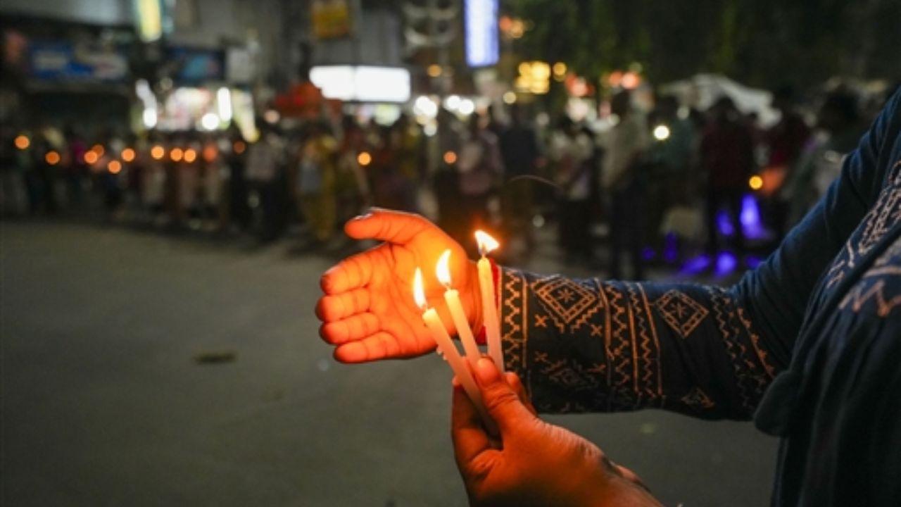Despite the peaceful intent of the protests, there were a few isolated incidents. In Kolkata, two individuals were taken into custody for misbehaving with female protesters, while in Mathabhanga, a protester was assaulted, allegedly by Trinamool Congress (TMC) members.