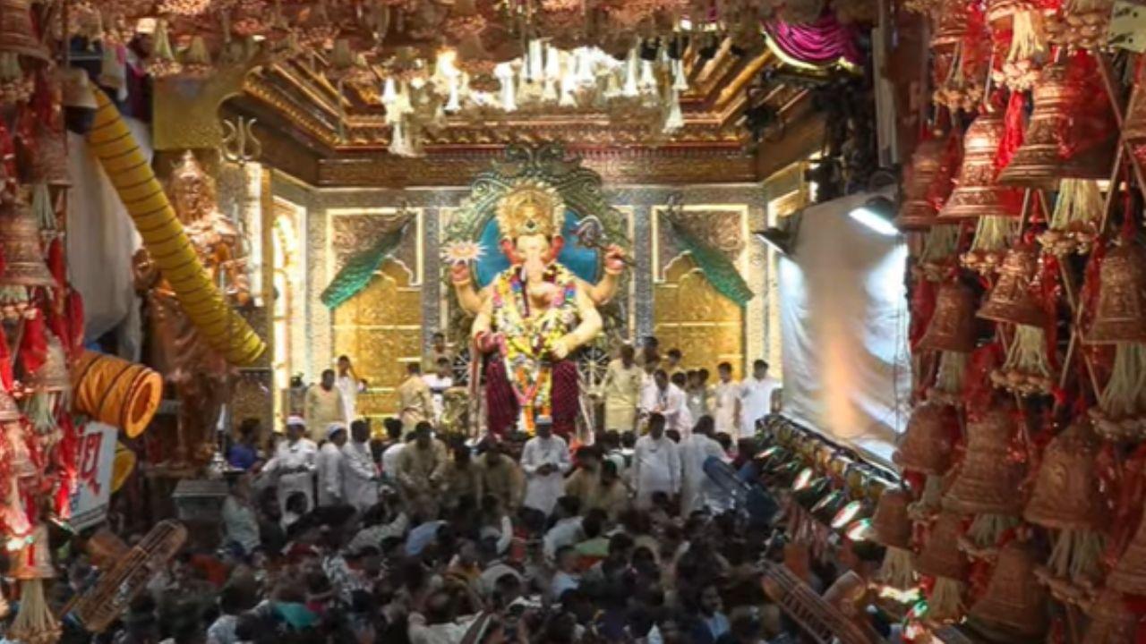 The idol of Lalbaugcha Raja, for over eight decades, has been made by the Kambli family.