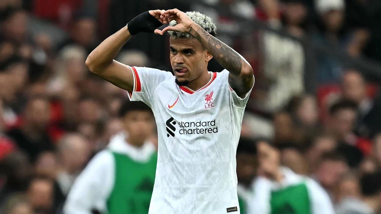 EPL: Liverpool demolish Man Utd to maintain perfect Slot start