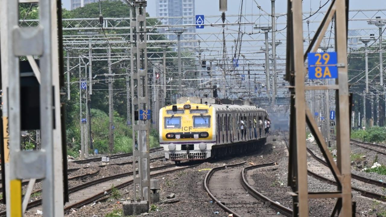 It said that all Down Slow line trains will run on the Down Fast line from Andheri, and these trains will be dealt at Platform No. 7 of Goregaon station