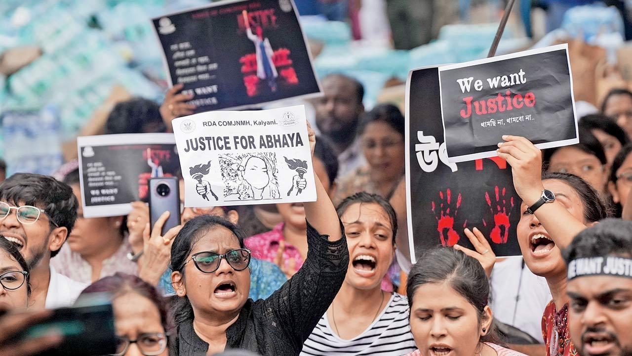 Kolkata doctor rape-murder: Agitating doctors seek meeting with Mamata Banerjee
