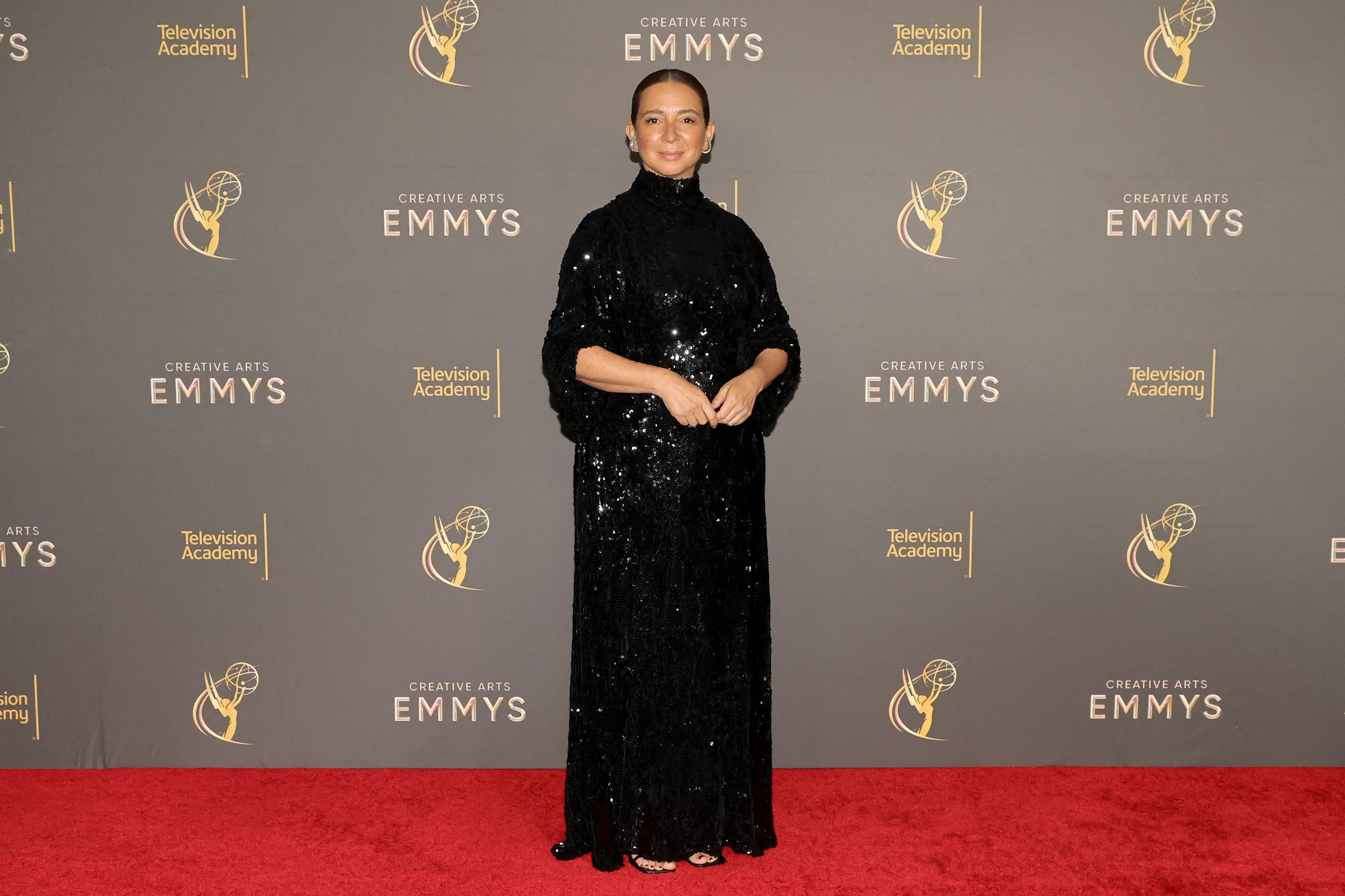 This was the 6th Emmy win in Maya Rudolph's career. She served a second look at the ceremony in all black
