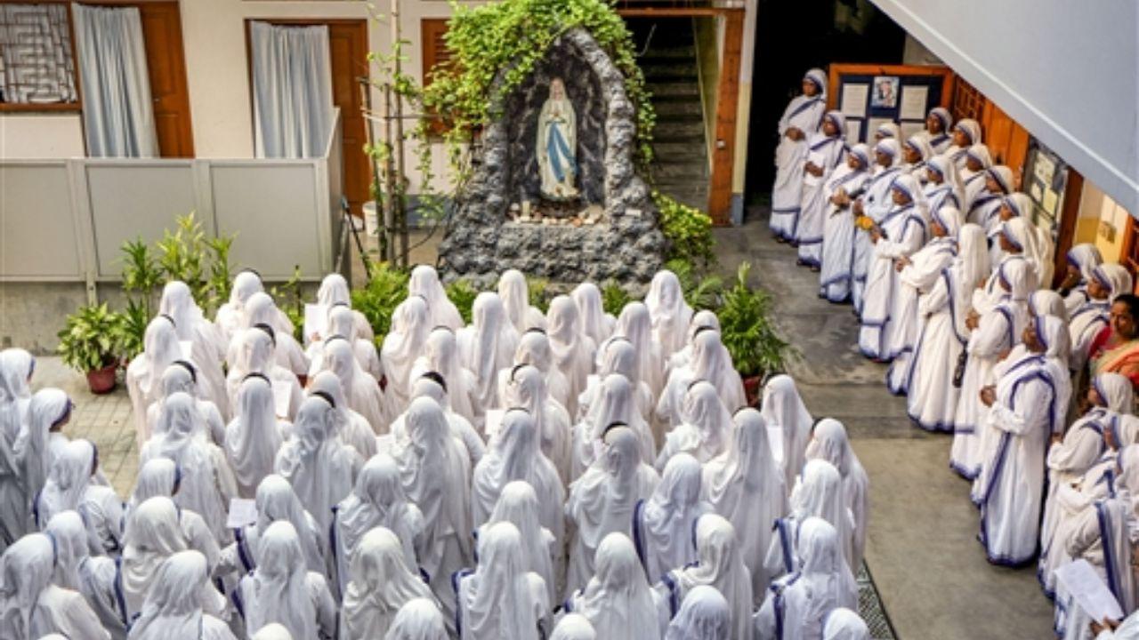 In 1950, Mother Teresa founded the Missionaries of Charity in Kolkata, with the mission to care for the most vulnerable in society. Despite initial challenges like community distrust and lack of funding, the organisation grew into a global movement.