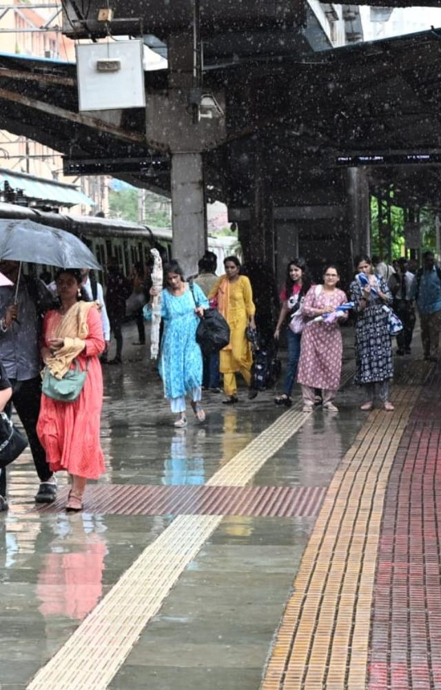 The Indian Meteorological Department (IMD) had forecast intermittent moderate spells of rainfall in Mumbai on Friday