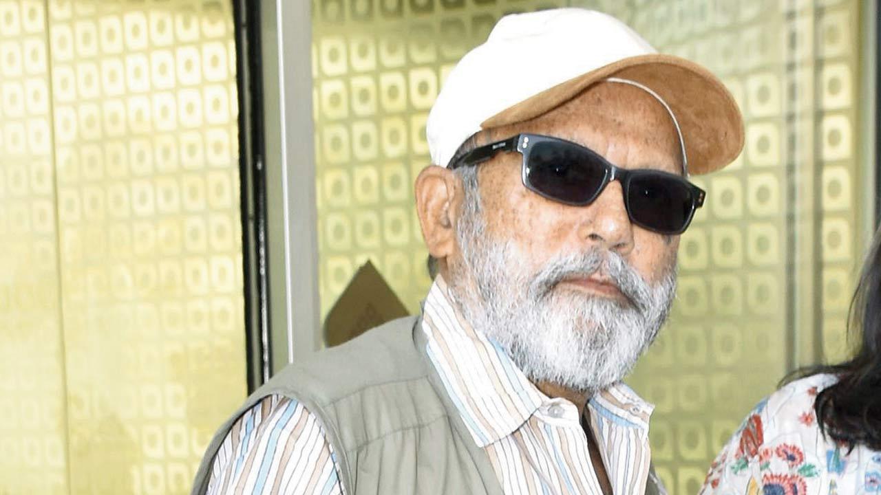 Pankaj Kapur proves FOMO is real