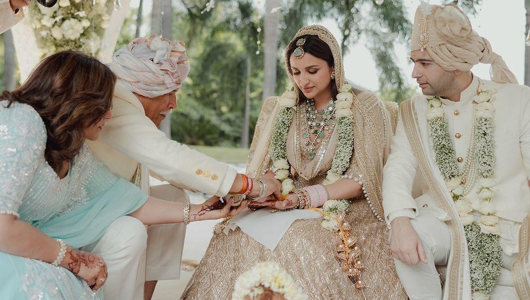 Their wedding was a big event, attracting many well-known guests from politics, sports, and Bollywood.