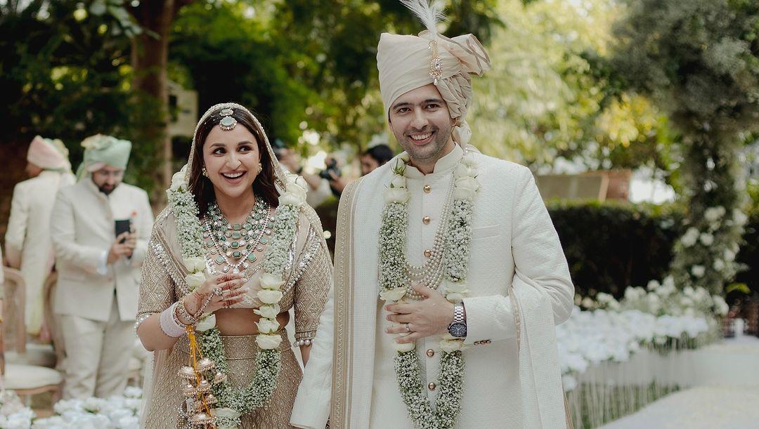 Reena took to Instagram to post some never-before-seen wedding photos.