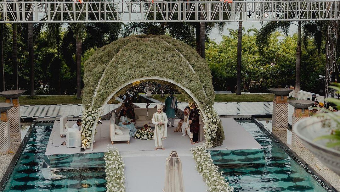 On their special day, Parineeti's mom, Reena Chopra, her brothers, and her close friend Rajiv Adatia shared their warm wishes.