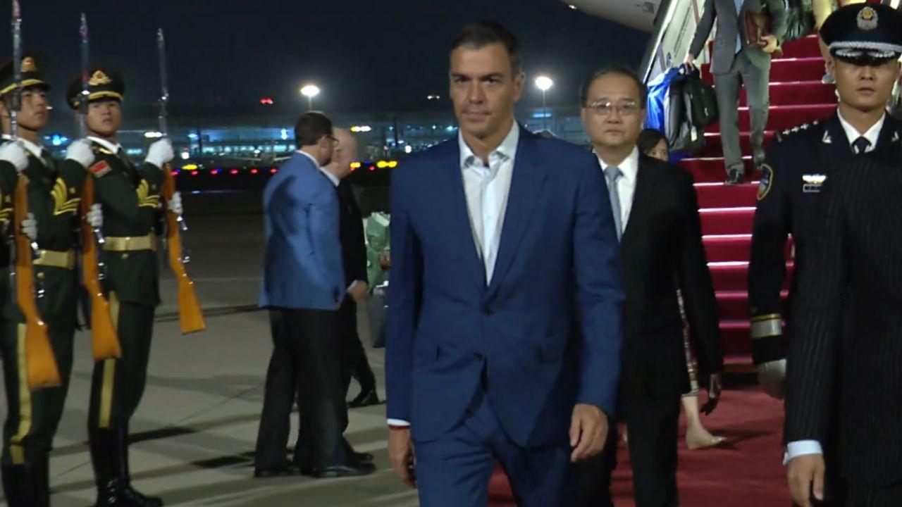 Spanish PM visits China to shore up trade & cultural ties amid EV tariff spat