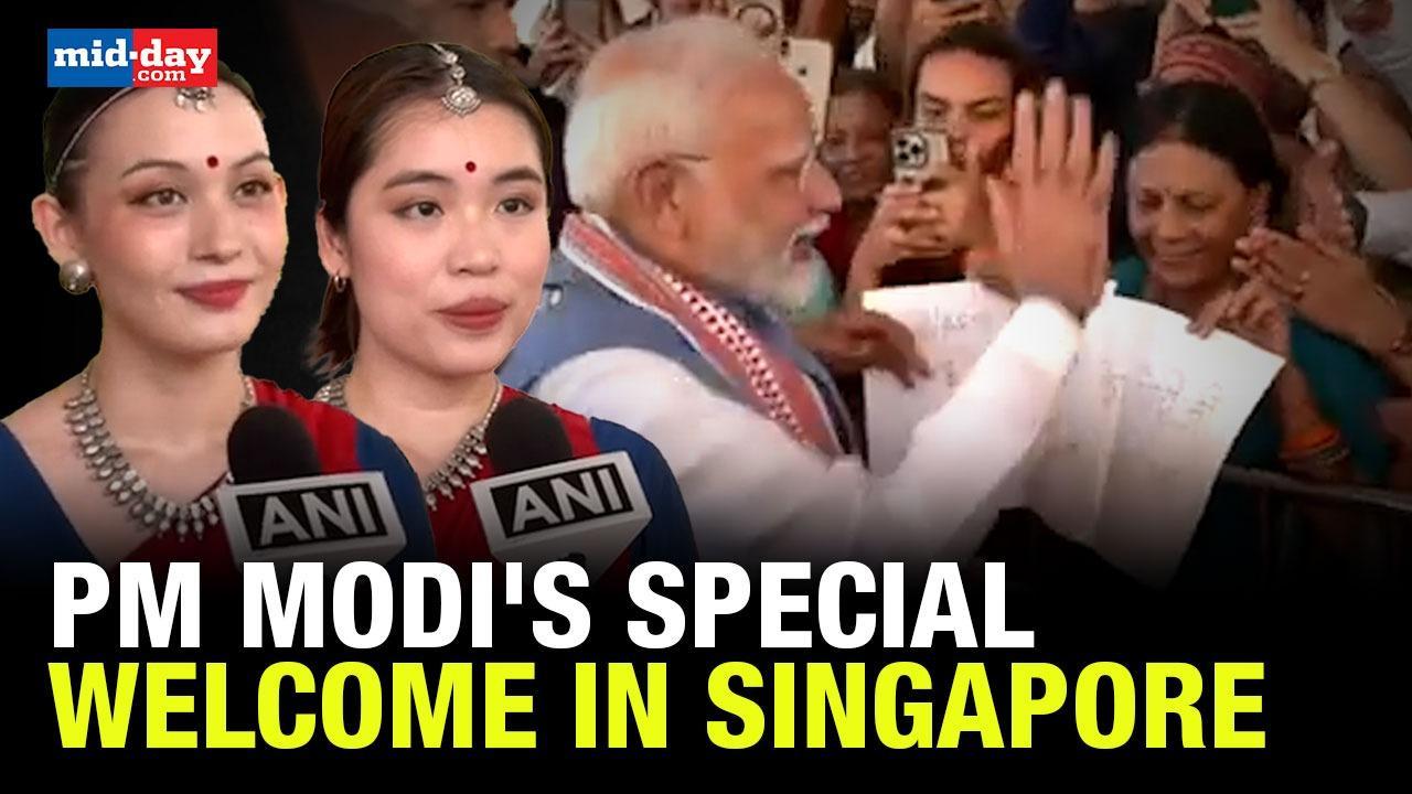PM Modi gets a grand welcome by Indian diaspora in Singapore