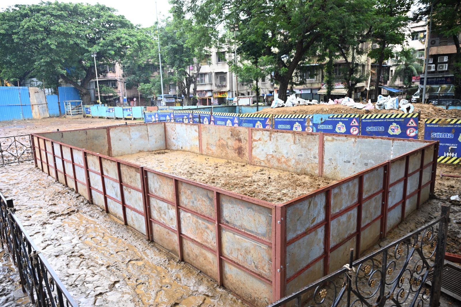 The civic body directed citizens to immerse their idols in artificial ponds instead of natural bodies to prevent pollution. Accordingly, each year, it readies artificial ponds across the city, such as this one at Bhoiwada 