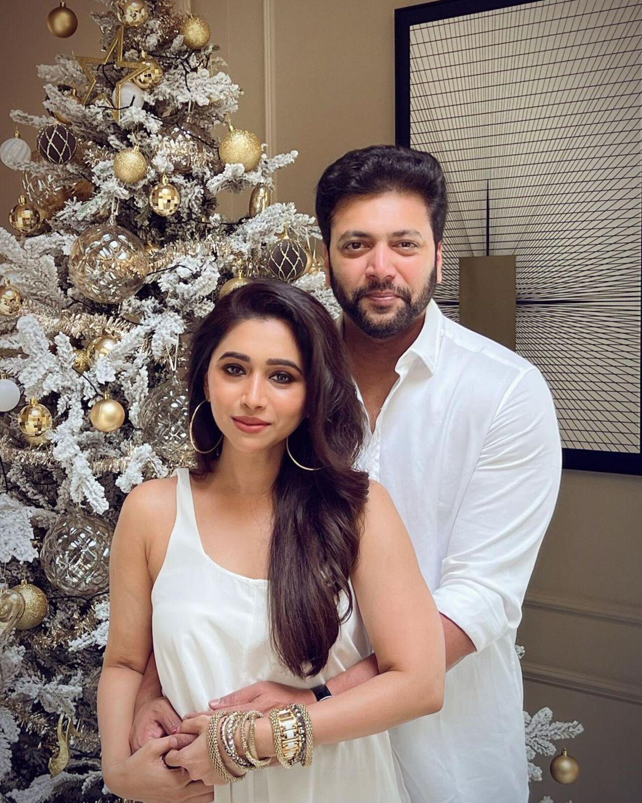 Jayam Ravi never shies away from expressing his love for Aarti on social media. He often shares pictures with Aarti and refers to her as his Queen