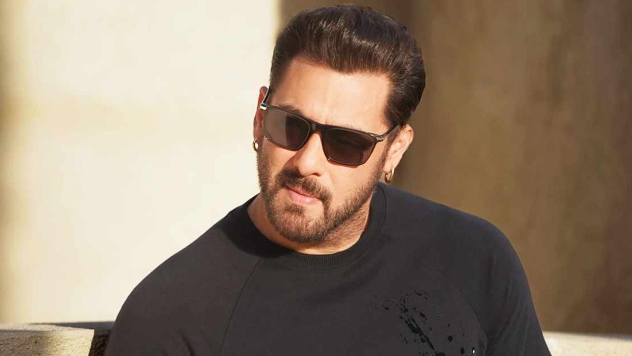 After entire Bollywood turned down this film, Salman Khan did it for a fee of Rs 1 
