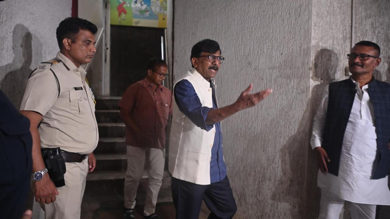 She said Raut accused them of being involved in a Rs 100 crore scam over the construction and maintenance of some public toilets under the jurisdiction of the Mira Bhayander Municipal Corporation