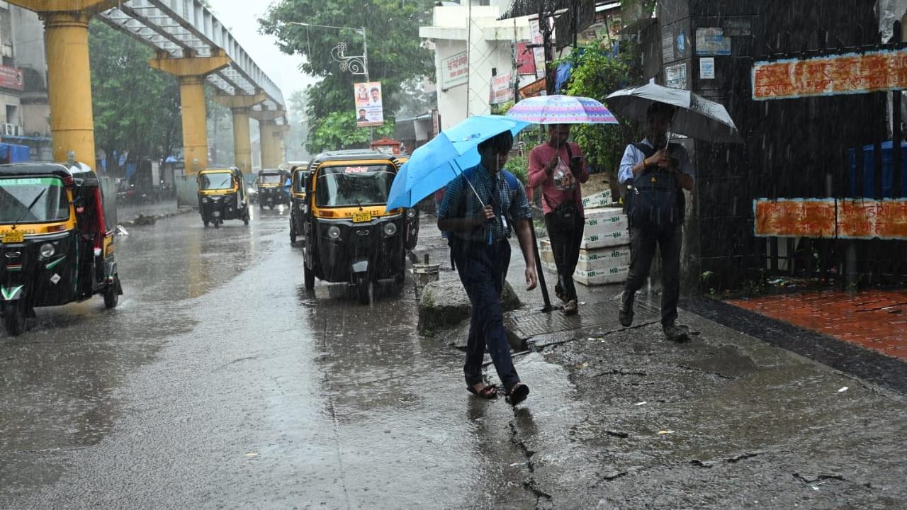 The meteorological department predicted strong gusty winds of 40-50 kmph in the city and suburbs