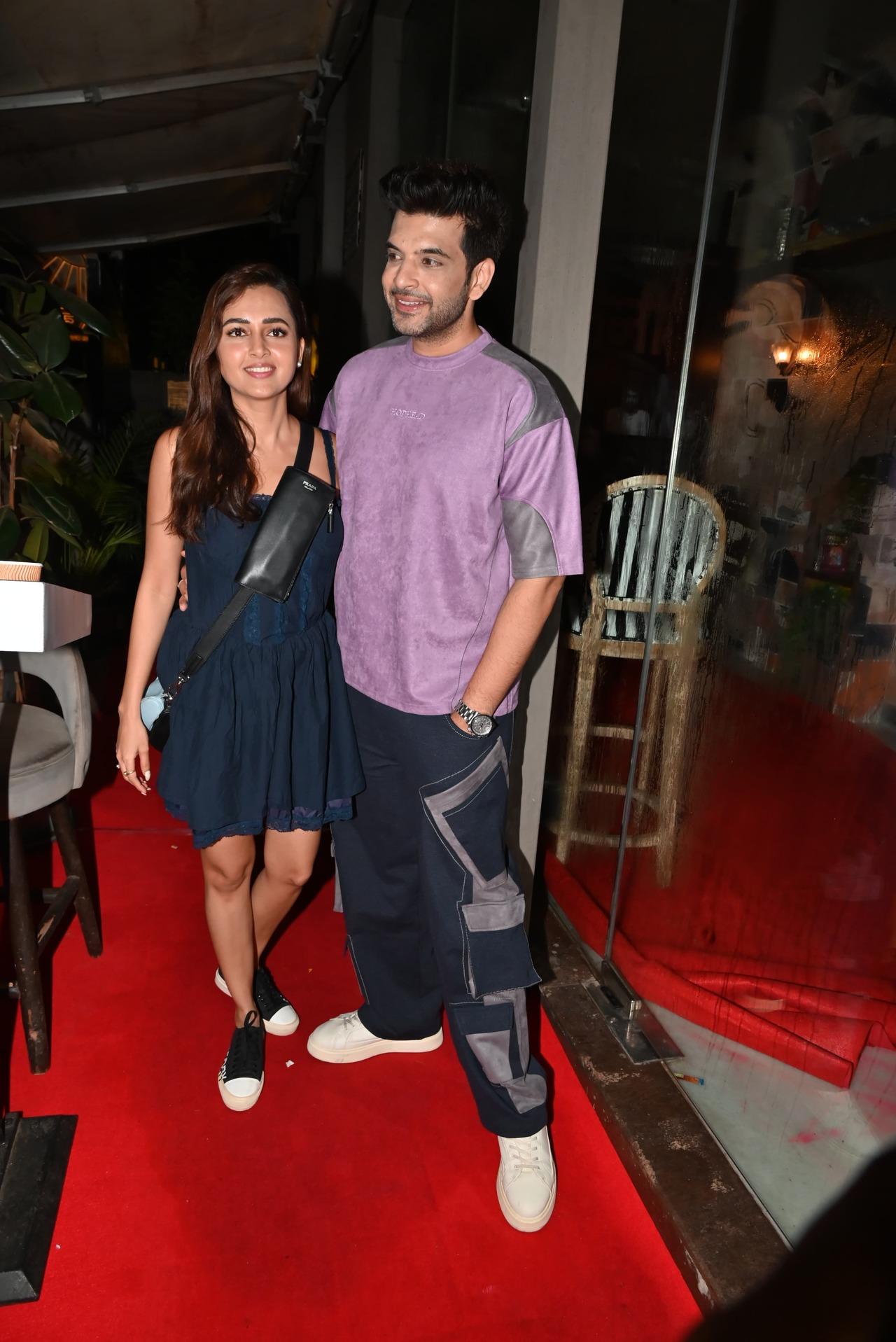 <p>Karan Kundrra and Tejasswi Prakash spotted in the city</p> <p>Karan Kundrra and Tejasswi Prakash spotted in the city</p>