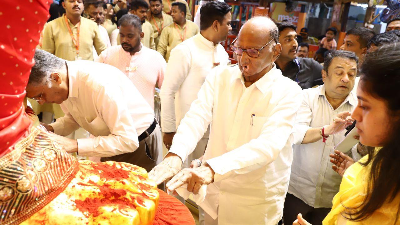 Earlier on the day of Ganesh Chaturthi, his ally and Shiv Sena (UBT) chief Uddhav Thackeray visited the iconic pandal with his family. 