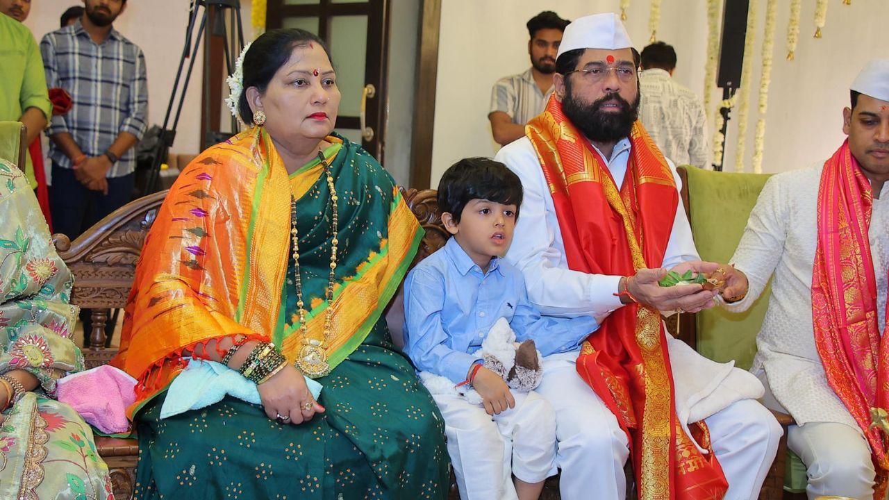 Maharashtra Governor CP Radhakrishnan celebrated Ganesh Chaturthi by performing 'Aarti' at his residence, Raj Bhavan, joined by his family and staff members.