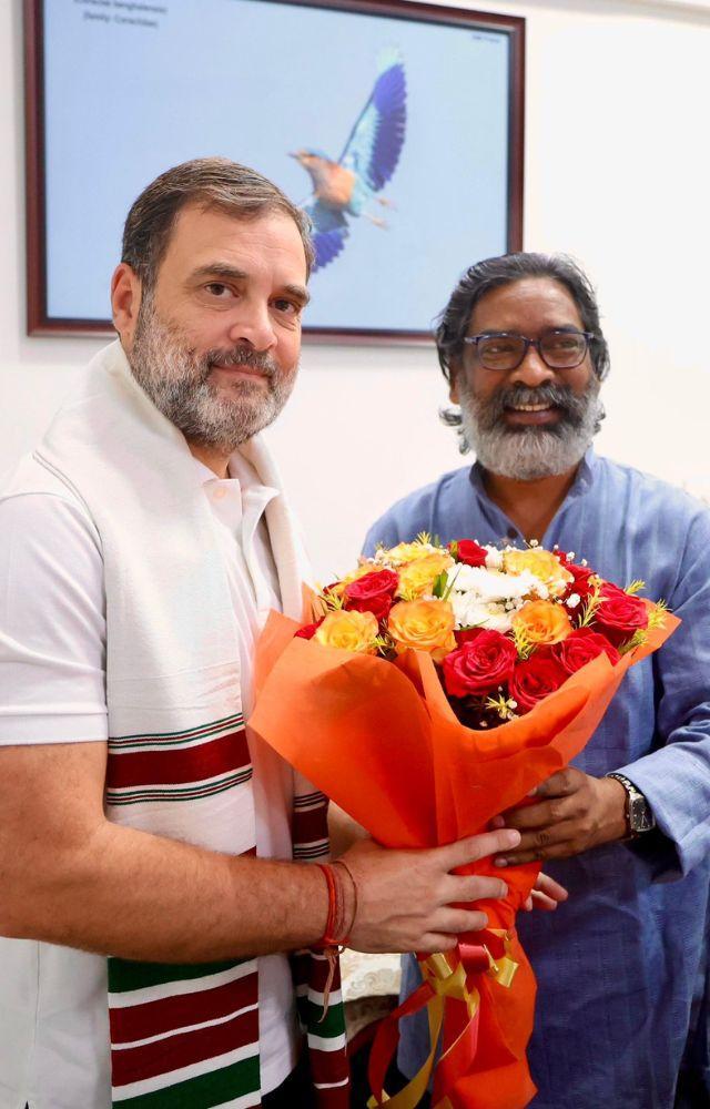 Hemant Soren meets Kharge, Rahul