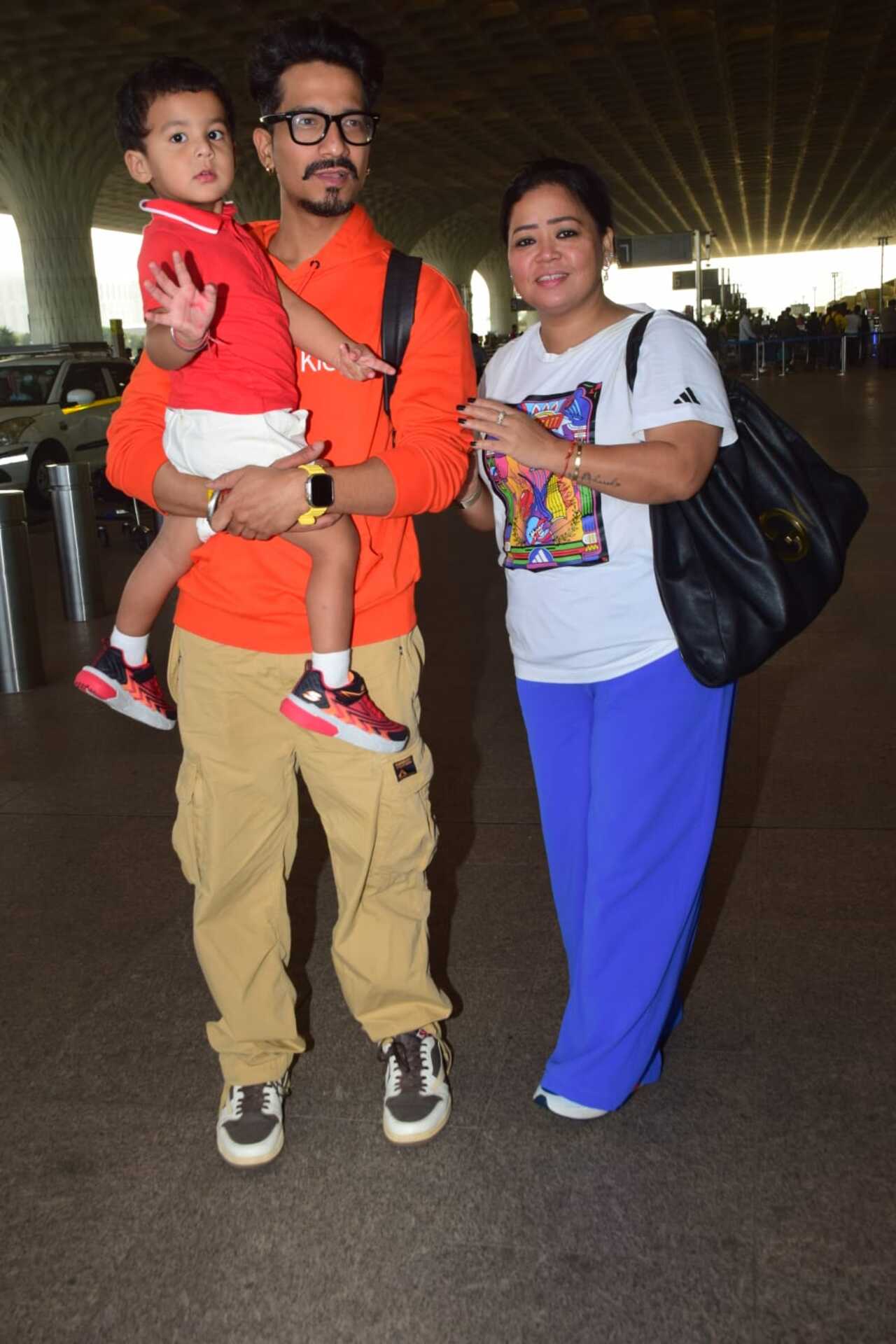 Comedian duo Bharti Singh and Haarsh Limbachiyaa were spotted at the airport with their baby boy Laksh.